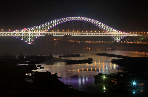 世界跨度最大的拱桥，拱梁全部使用舞钢钢板